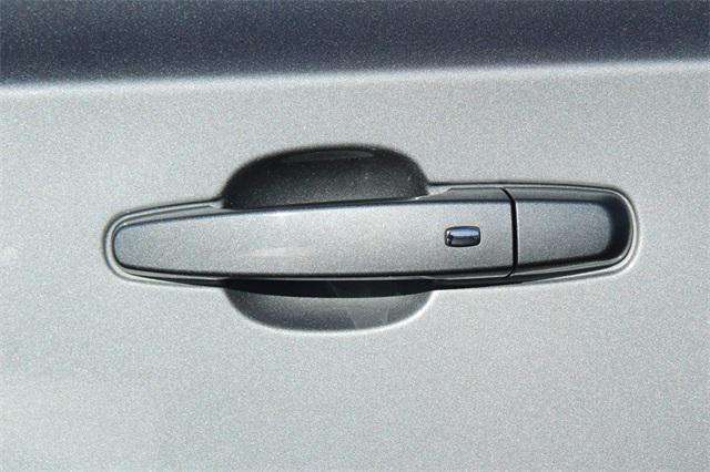 used 2023 Chevrolet Traverse car, priced at $29,259