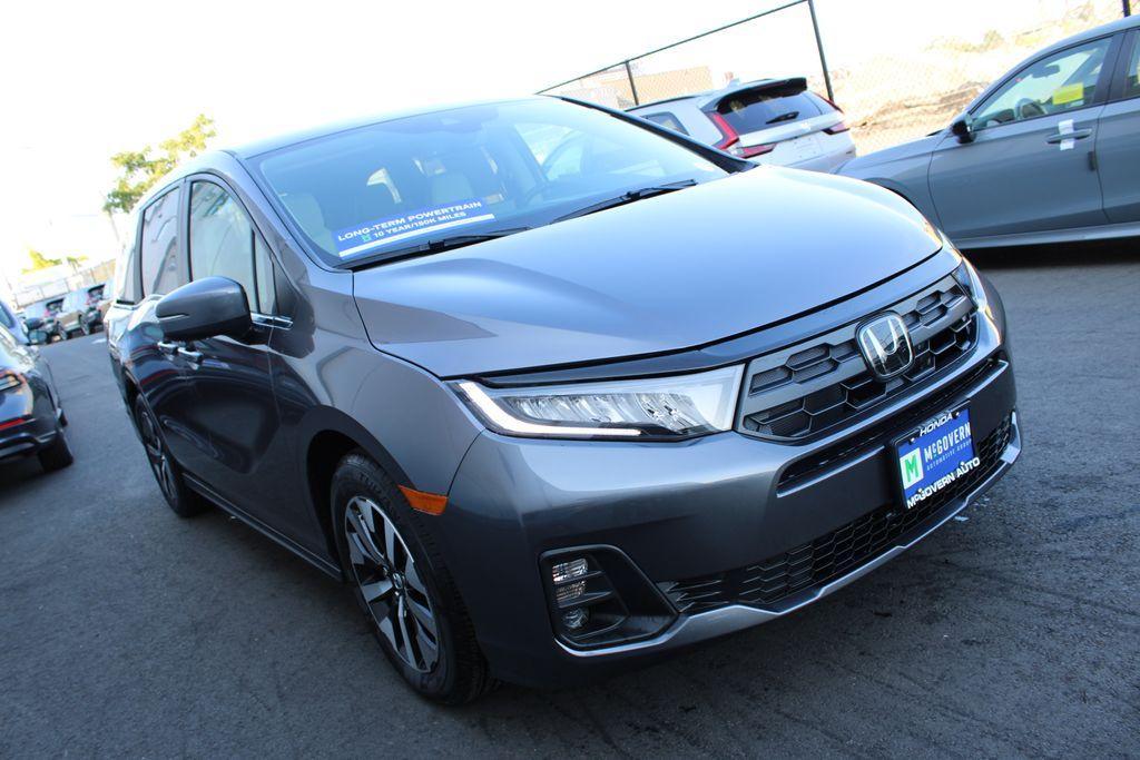 new 2026 Honda Odyssey car, priced at $44,290