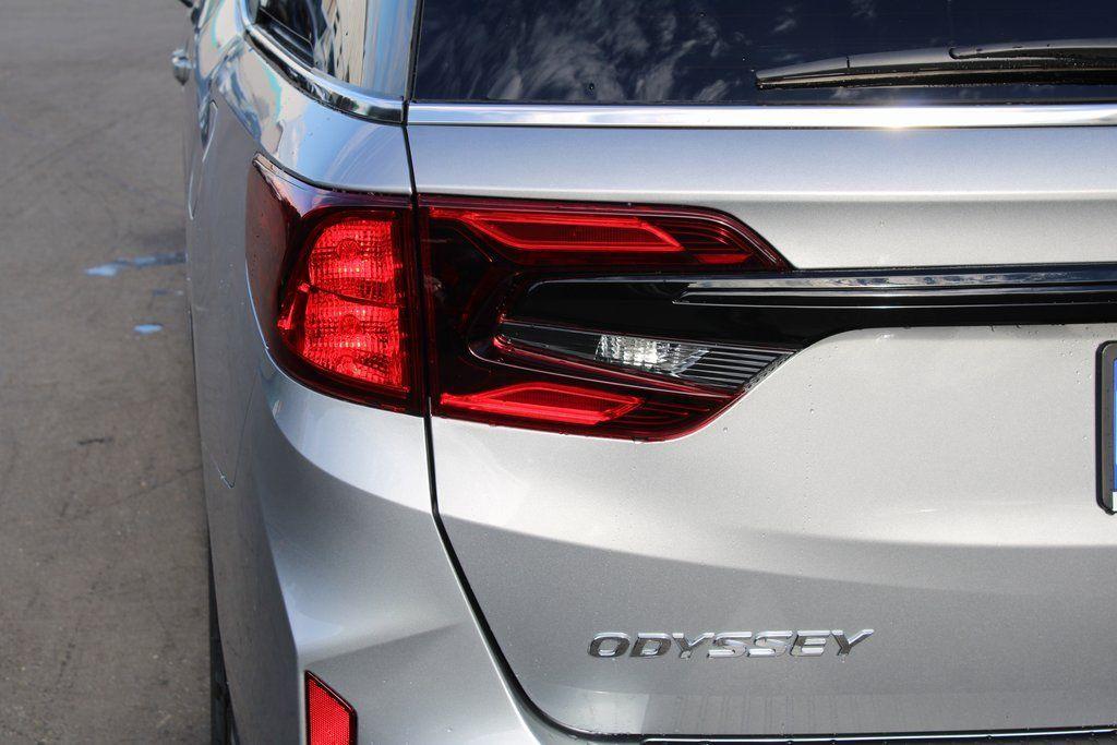 new 2026 Honda Odyssey car, priced at $44,290