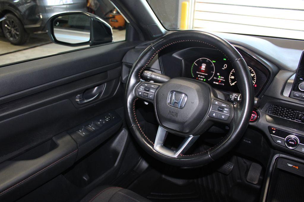 used 2025 Honda CR-V Hybrid car, priced at $28,495