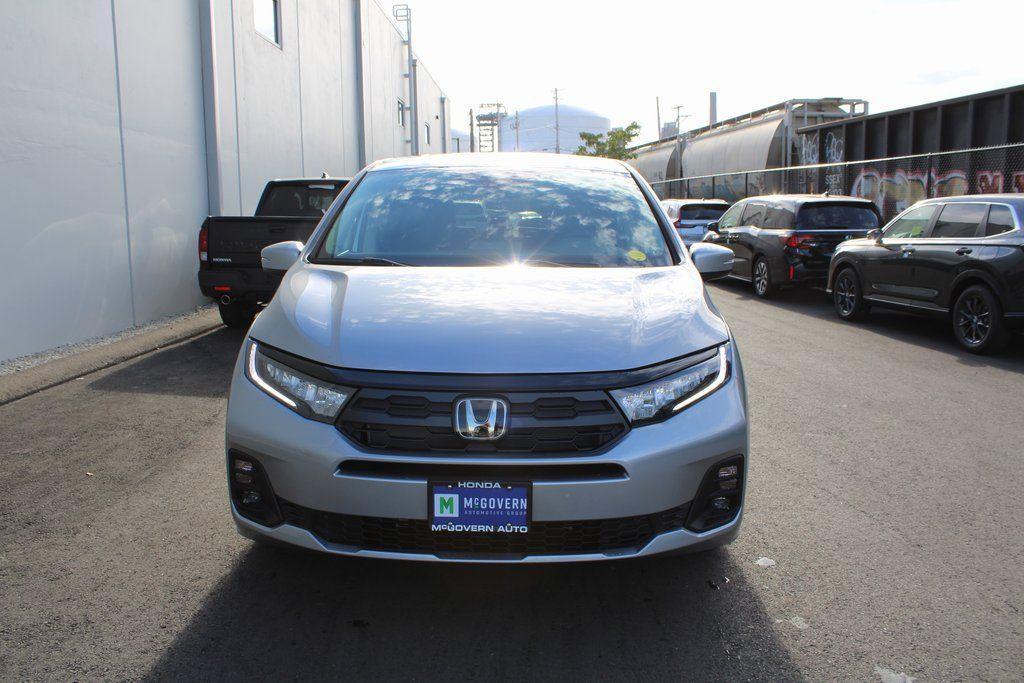 new 2026 Honda Odyssey car, priced at $44,290