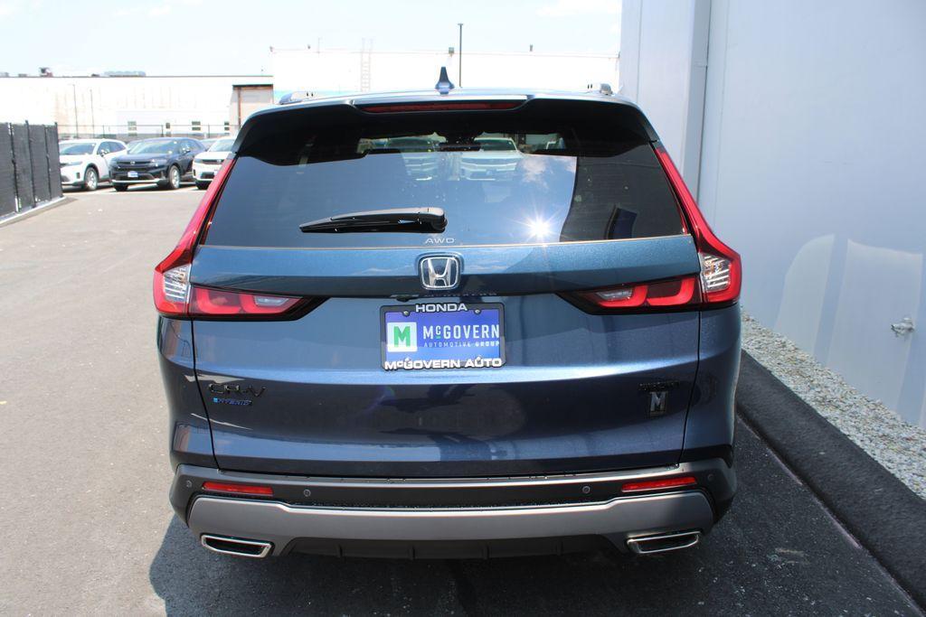 new 2026 Honda CR-V Hybrid car, priced at $41,675