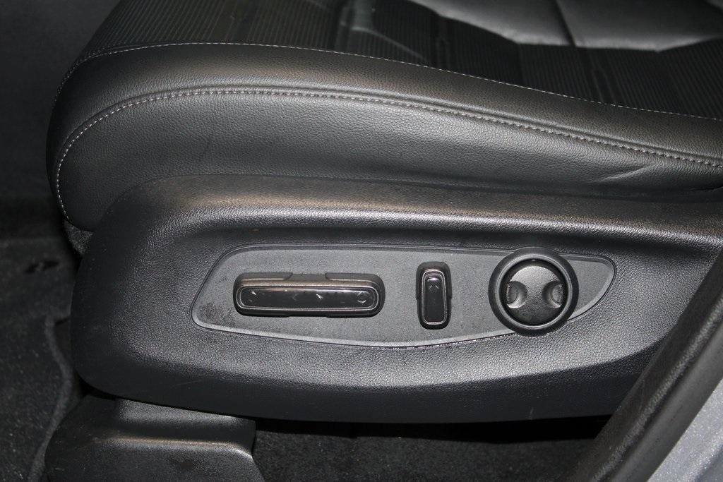 used 2025 Honda CR-V car, priced at $34,490