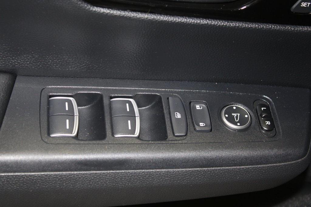 used 2023 Honda CR-V Hybrid car, priced at $30,490