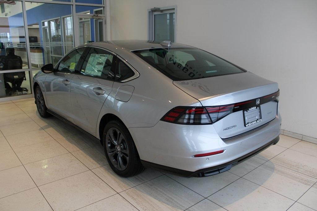new 2025 Honda Accord Hybrid car, priced at $35,135