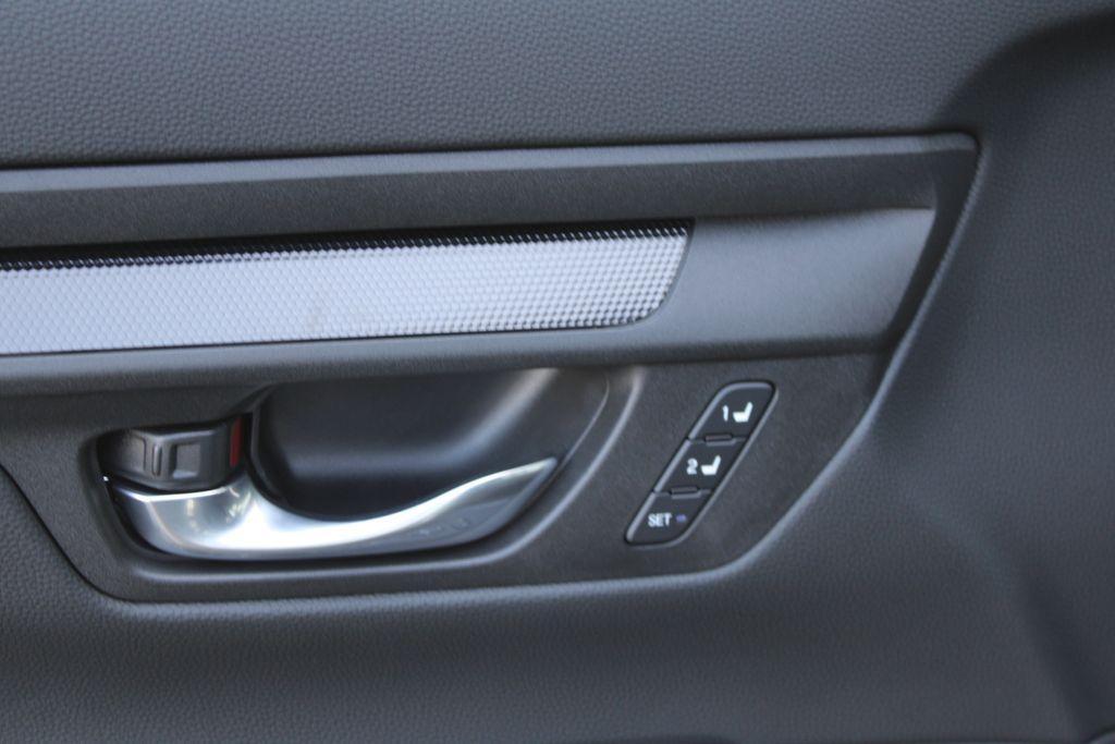 new 2026 Honda CR-V Hybrid car, priced at $42,270