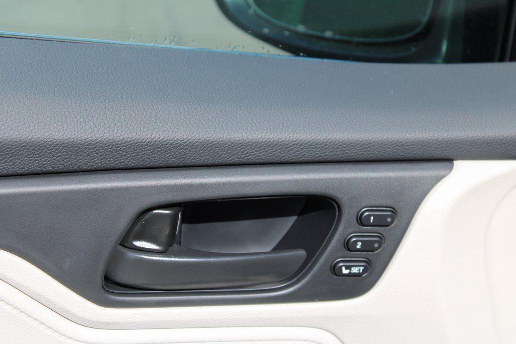 new 2026 Honda Odyssey car, priced at $44,290