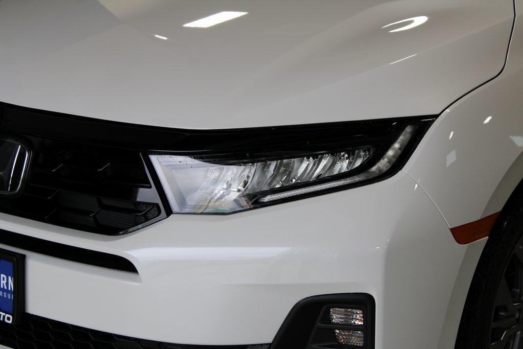 new 2026 Honda Odyssey car, priced at $47,945