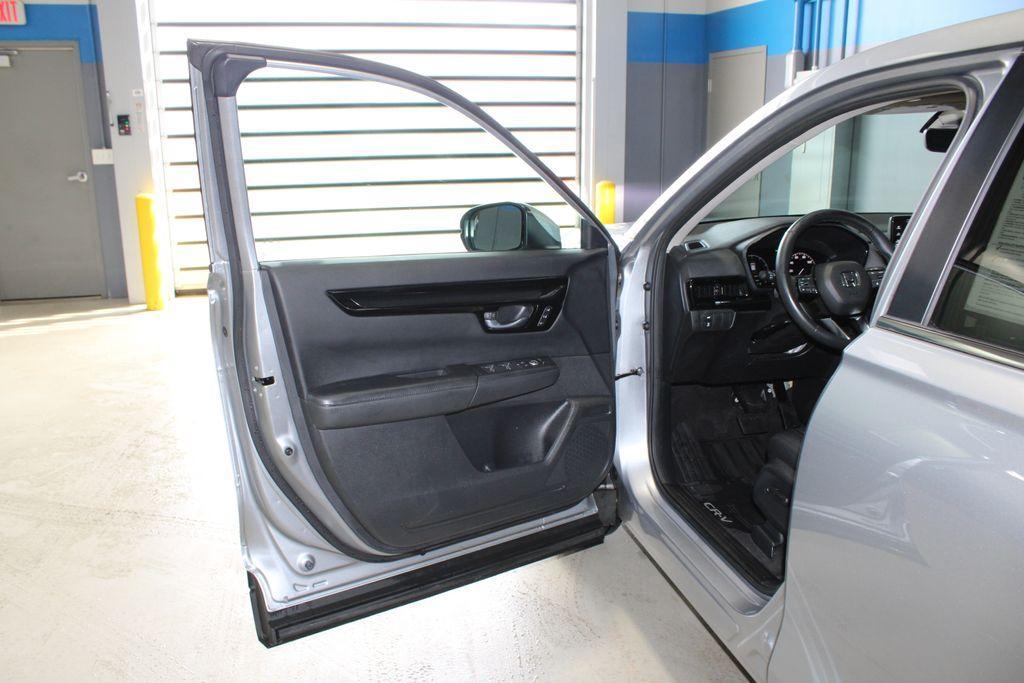 used 2023 Honda CR-V car, priced at $32,490