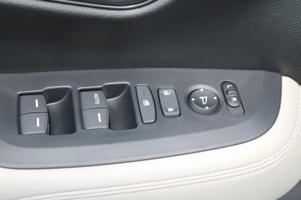 new 2026 Honda HR-V car, priced at $29,905