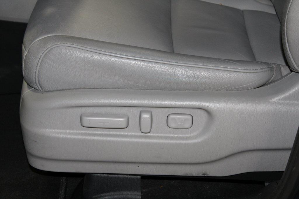 used 2022 Honda Pilot car, priced at $32,990