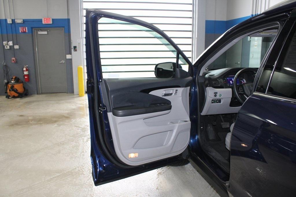 used 2022 Honda Pilot car, priced at $32,990