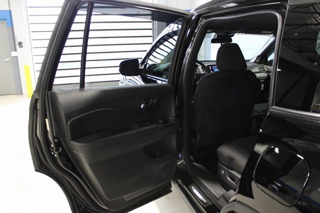 used 2022 Honda Pilot car, priced at $26,990