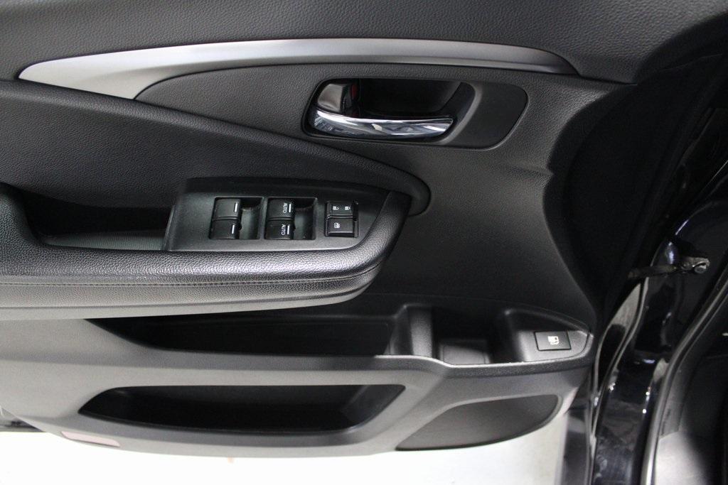 used 2022 Honda Pilot car, priced at $26,990