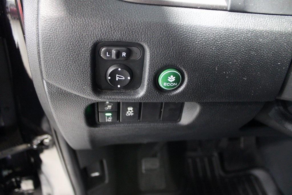 used 2022 Honda Pilot car, priced at $26,990