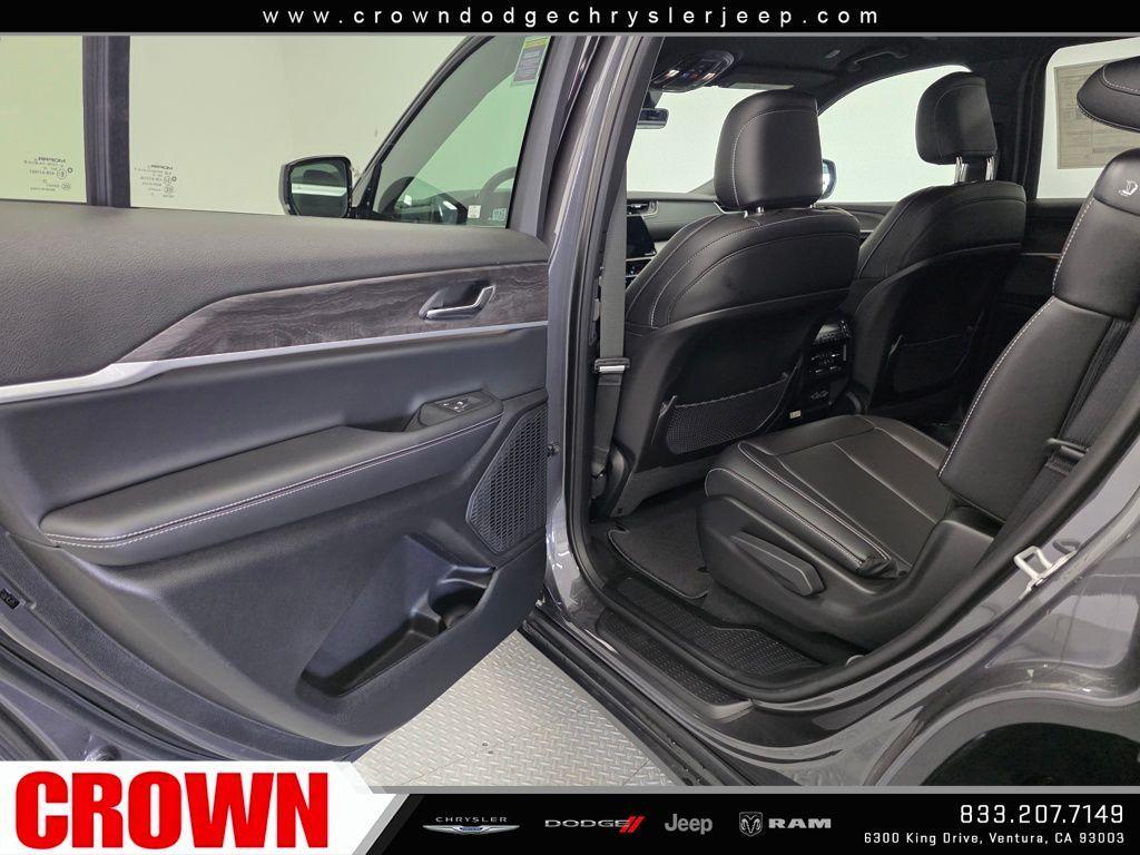 new 2025 Jeep Grand Cherokee L car, priced at $43,454