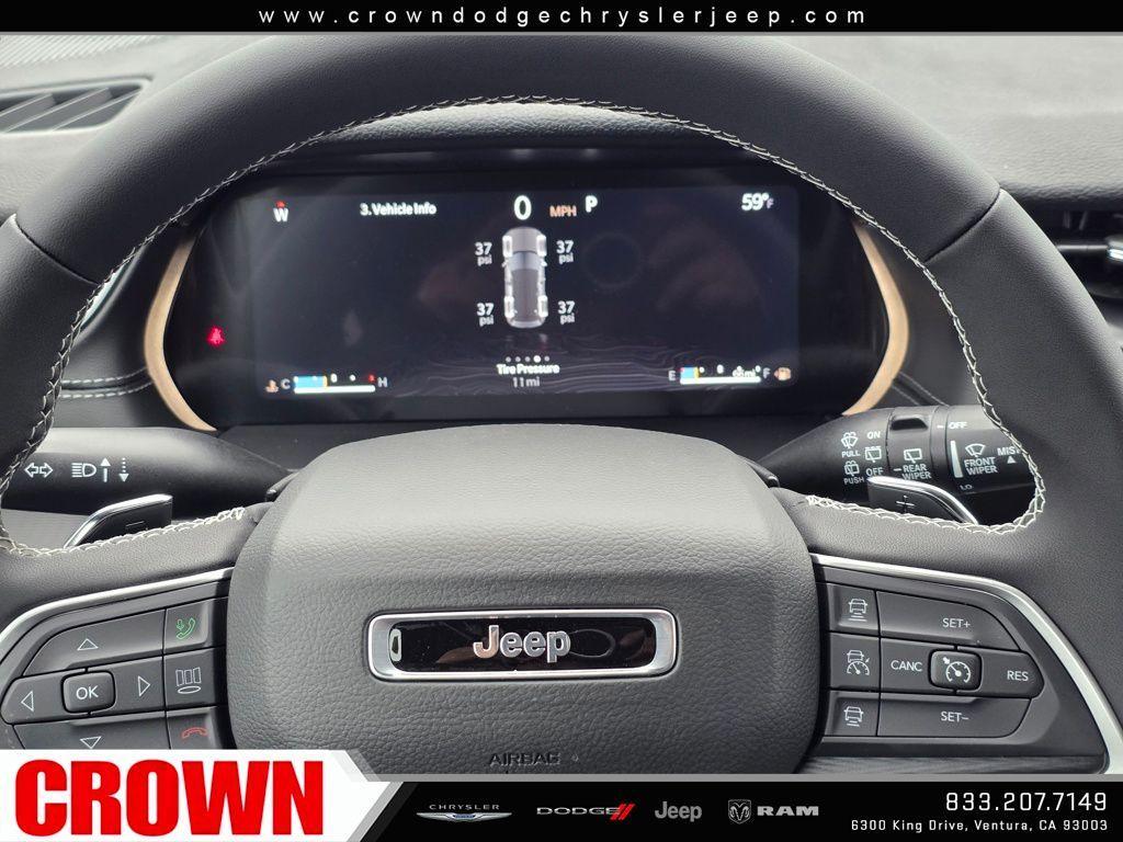 new 2025 Jeep Grand Cherokee car, priced at $32,808