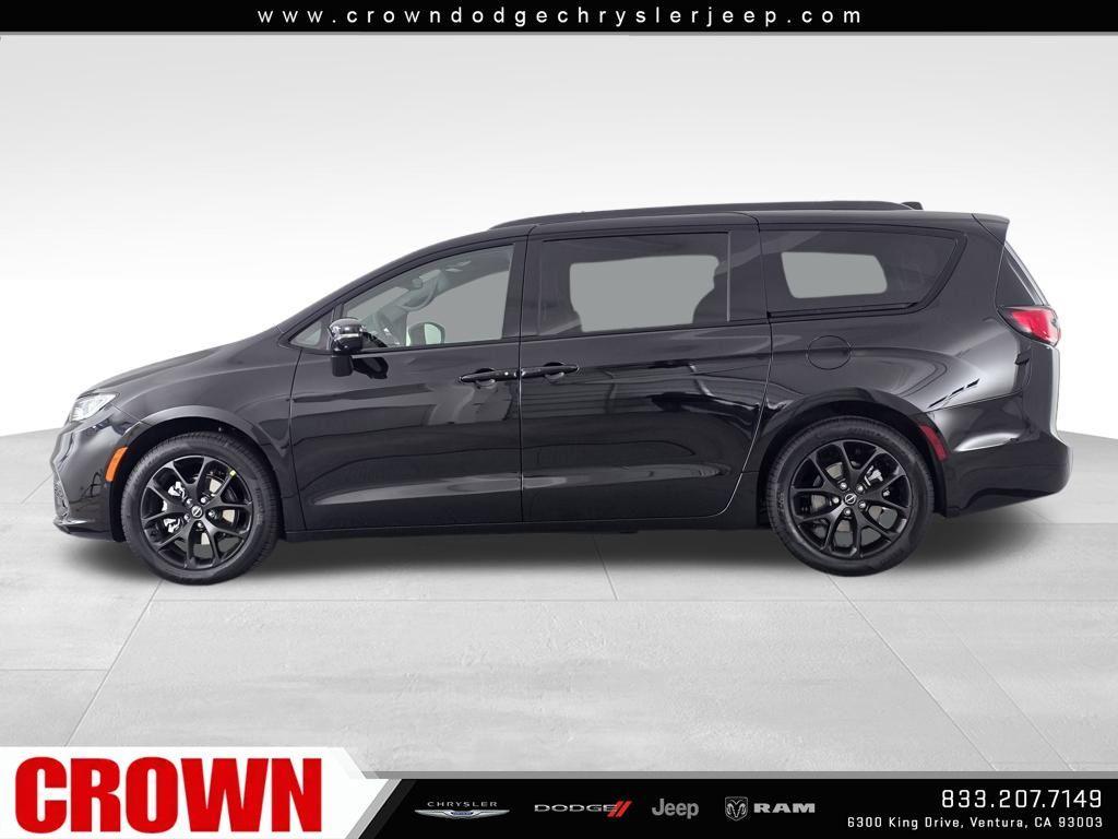 new 2026 Chrysler Pacifica car, priced at $41,390