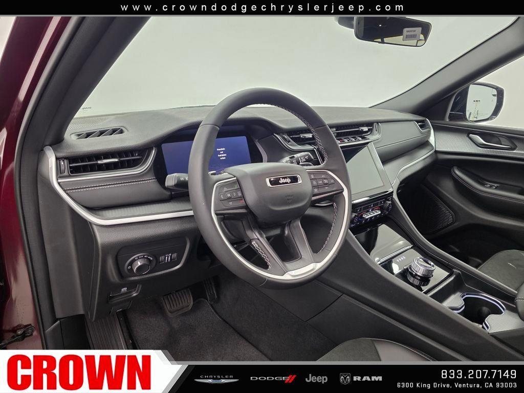 new 2025 Jeep Grand Cherokee car, priced at $40,810