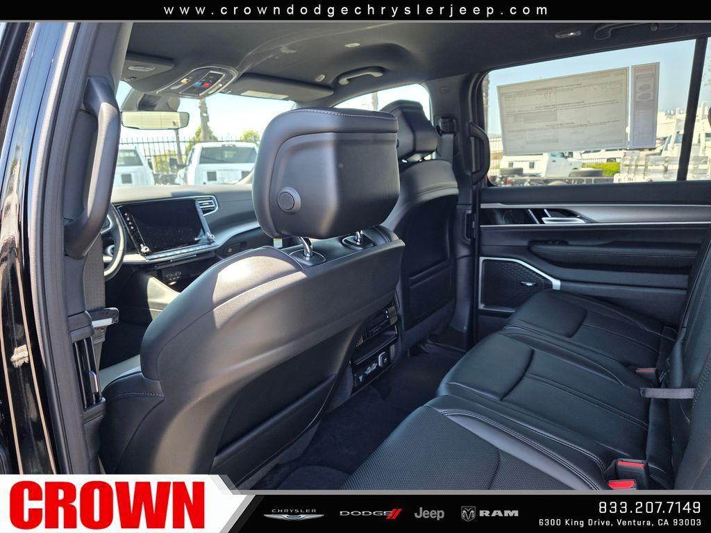 new 2026 Jeep Grand Wagoneer L car, priced at $68,015