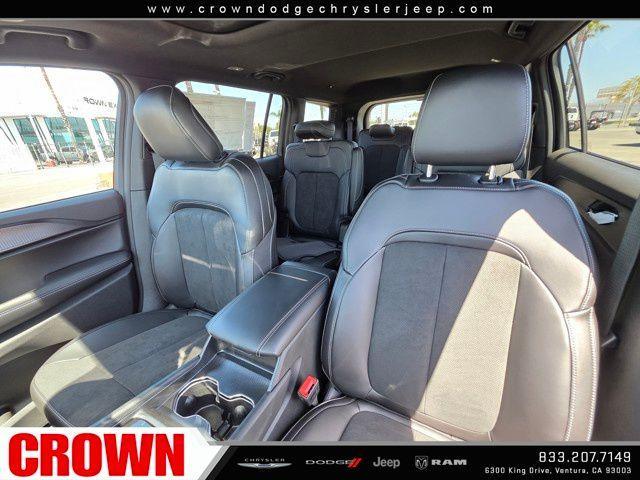 new 2025 Jeep Grand Cherokee L car, priced at $39,070