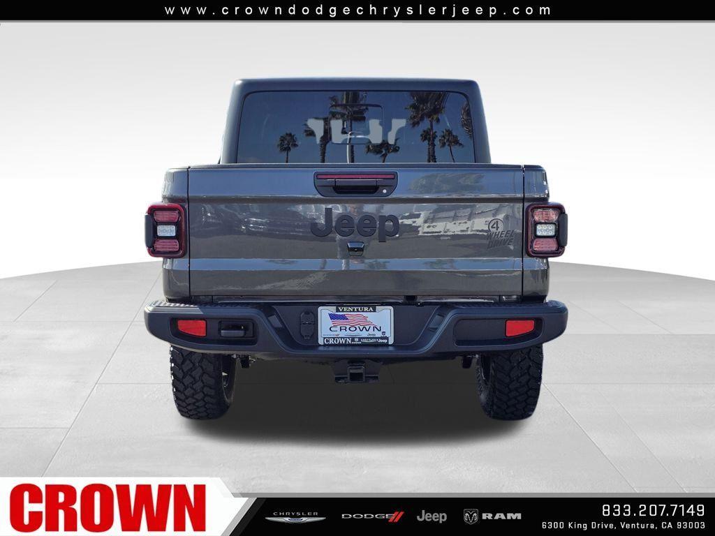 new 2025 Jeep Gladiator car, priced at $41,792