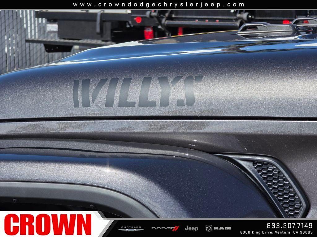 new 2025 Jeep Gladiator car, priced at $41,792