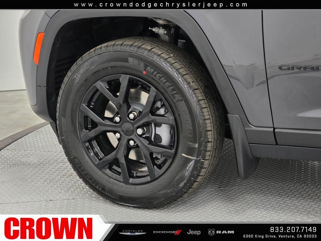new 2026 Jeep Grand Cherokee car, priced at $46,775