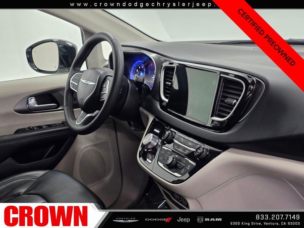 used 2024 Chrysler Pacifica car, priced at $28,991