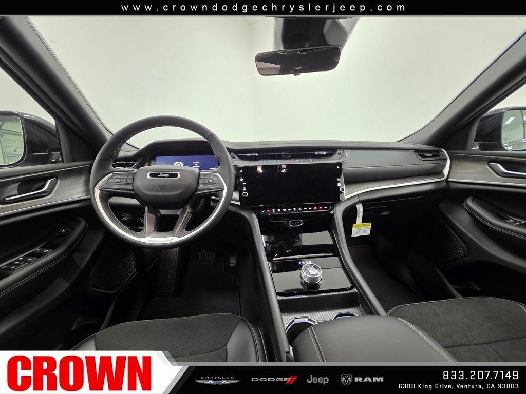 new 2026 Jeep Grand Cherokee car, priced at $46,775