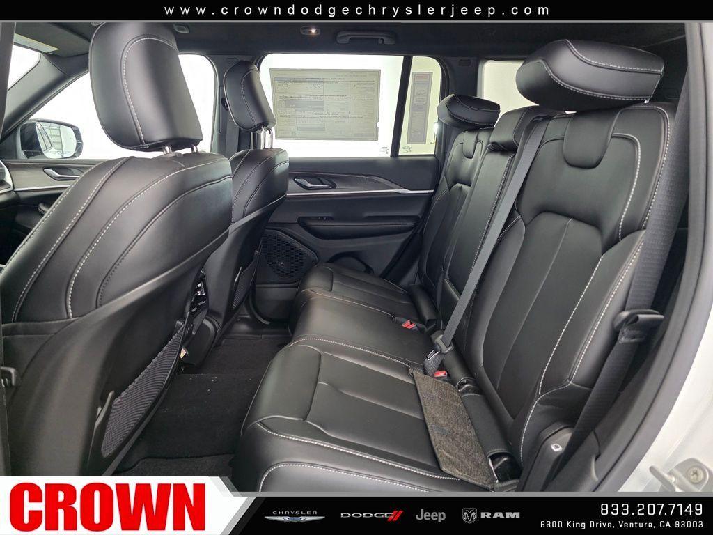 new 2025 Jeep Grand Cherokee car, priced at $41,420