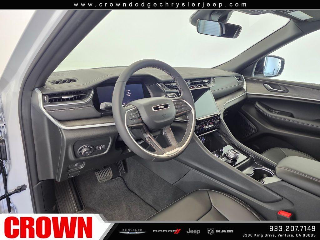 new 2025 Jeep Grand Cherokee car, priced at $41,420