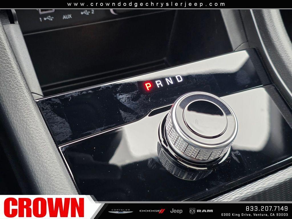 new 2025 Jeep Grand Cherokee car, priced at $32,808