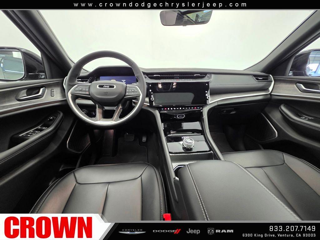 new 2026 Jeep Grand Cherokee car, priced at $48,805