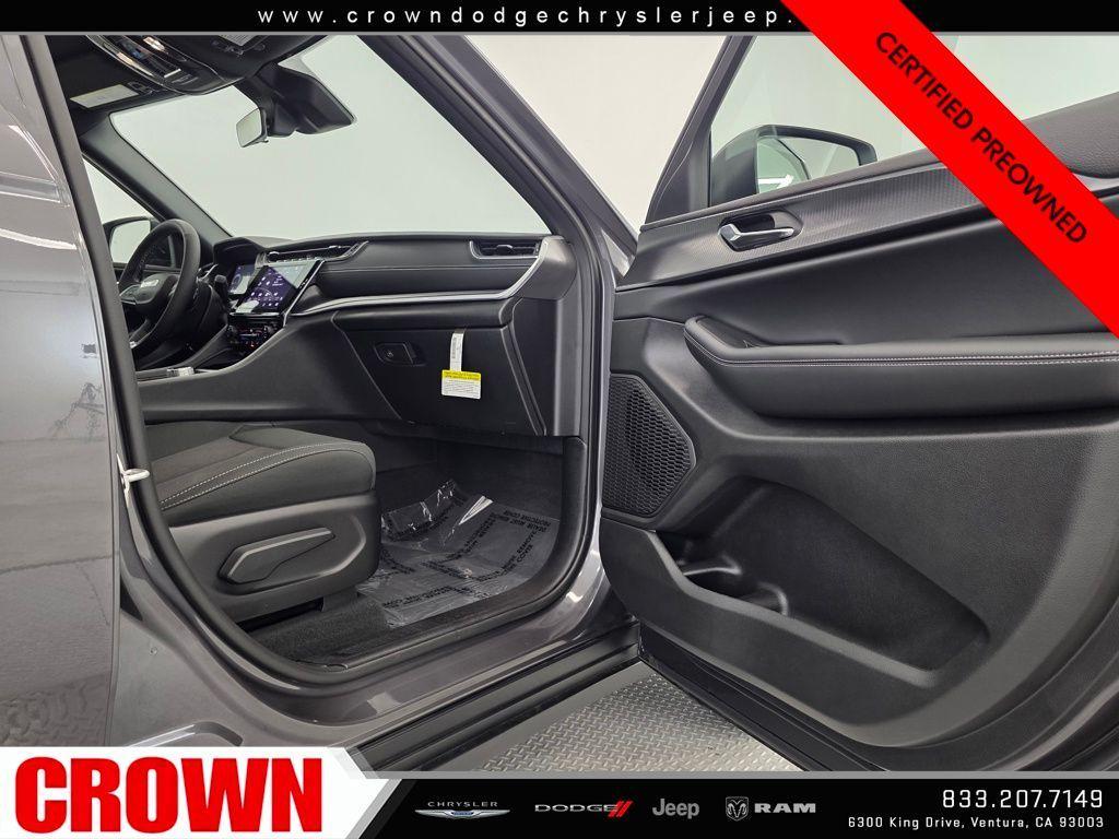 used 2025 Jeep Grand Cherokee L car, priced at $32,891