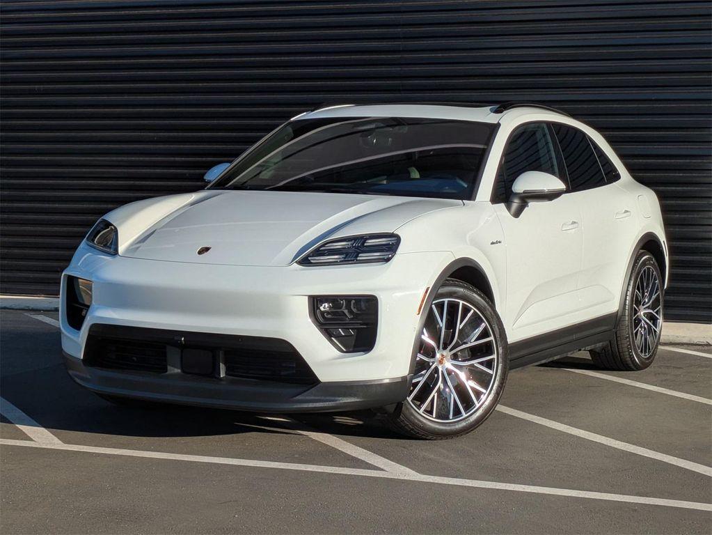 used 2025 Porsche Macan car, priced at $99,998