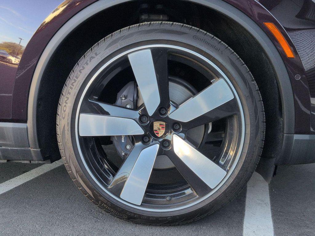 used 2025 Porsche Macan car, priced at $86,995