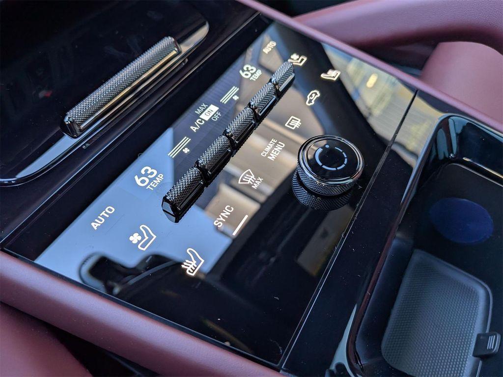 new 2025 Porsche Cayenne car, priced at $199,615