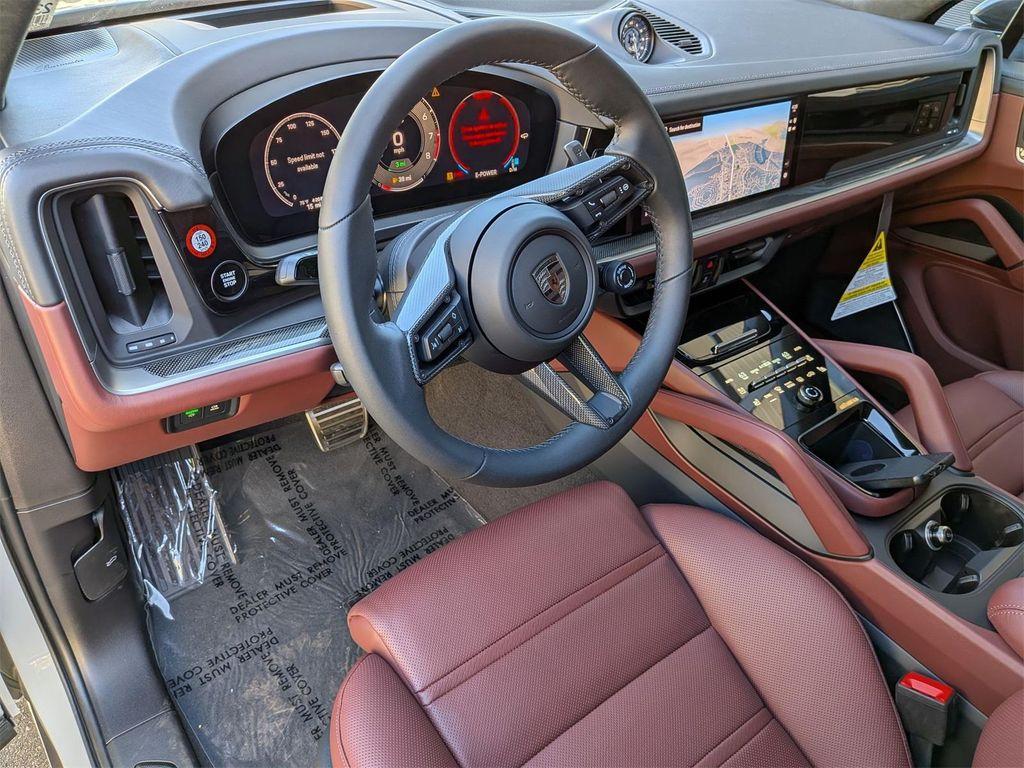 new 2025 Porsche Cayenne car, priced at $199,615