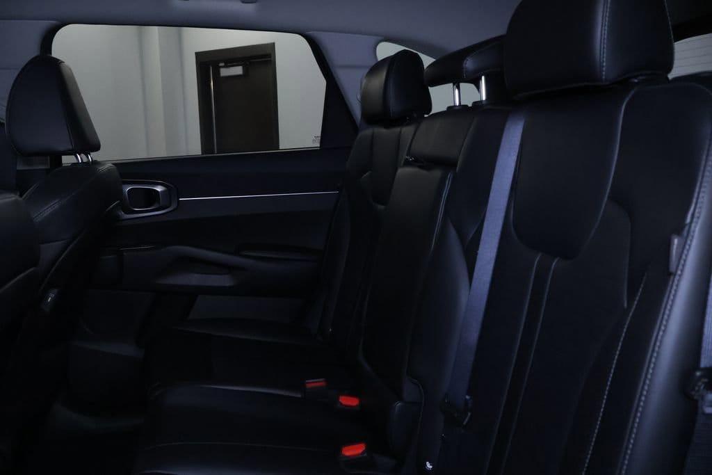 used 2024 Kia Sorento car, priced at $24,299