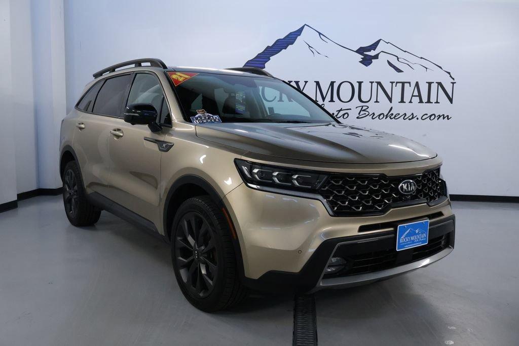 used 2021 Kia Sorento car, priced at $25,298