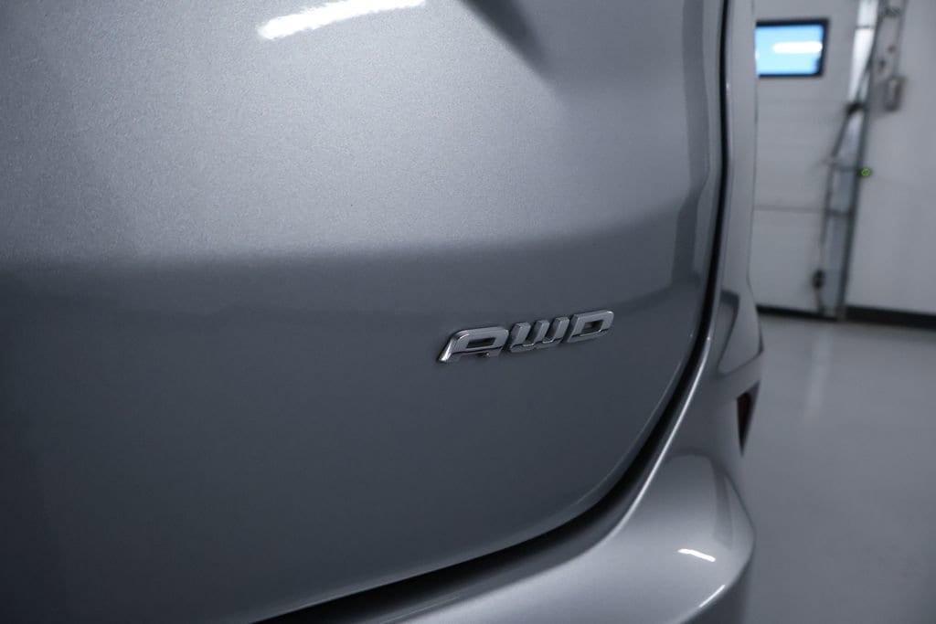 used 2024 Ford Edge car, priced at $25,298