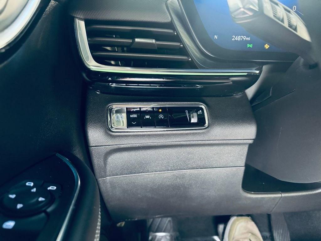 used 2024 Buick Envision car, priced at $25,399