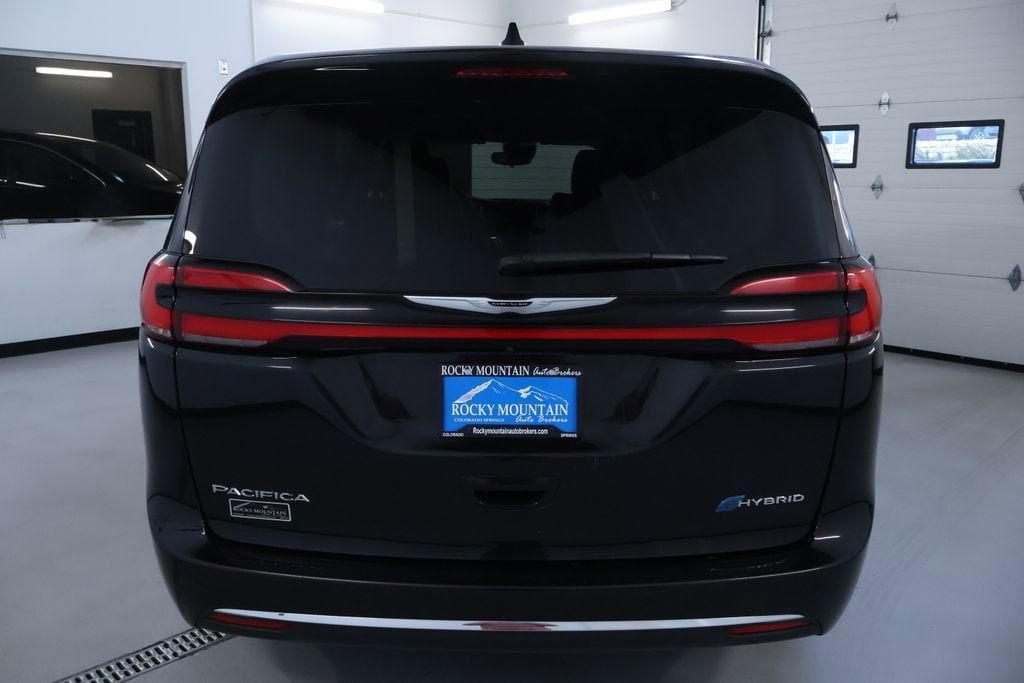 used 2023 Chrysler Pacifica Hybrid car, priced at $24,399