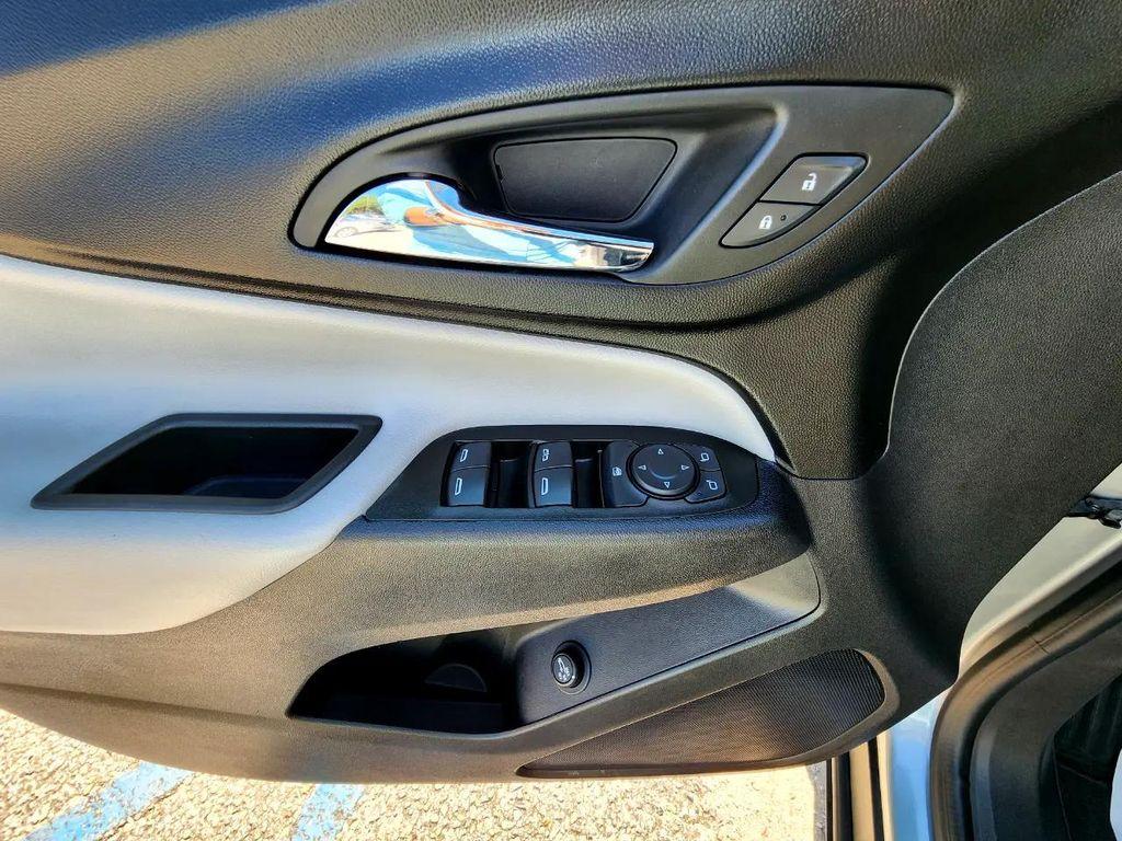 used 2024 Chevrolet Equinox car, priced at $25,595