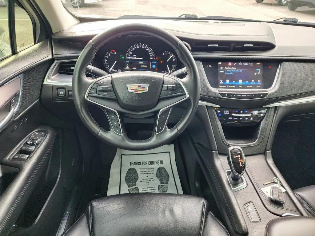 used 2018 Cadillac XT5 car, priced at $14,995