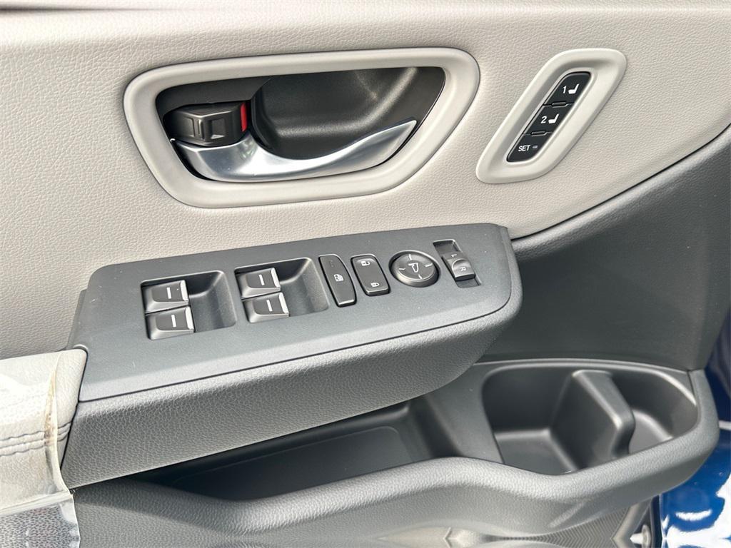 new 2025 Honda Pilot car, priced at $47,239