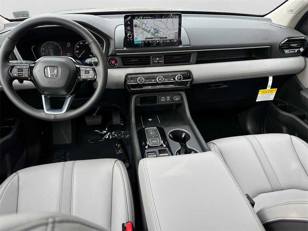 new 2025 Honda Pilot car, priced at $47,239