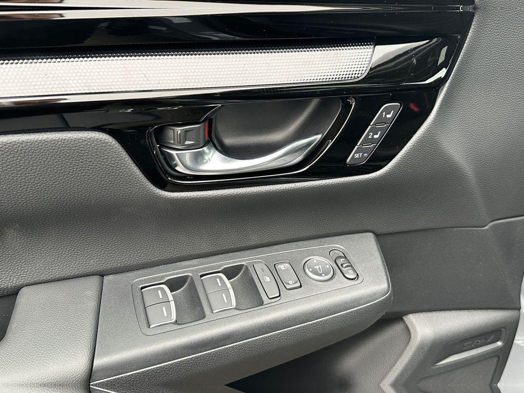 new 2026 Honda CR-V Hybrid car, priced at $41,373