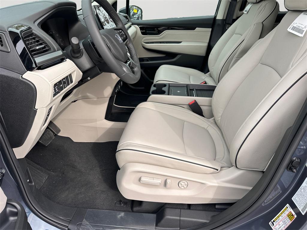 new 2026 Honda Odyssey car, priced at $48,990